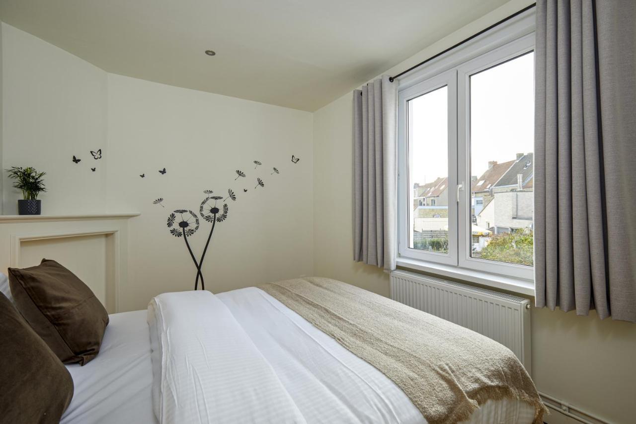 ブルージュ Trendy, Authentieke Woning Met Groot Terras En Tuinヴィラ エクステリア 写真